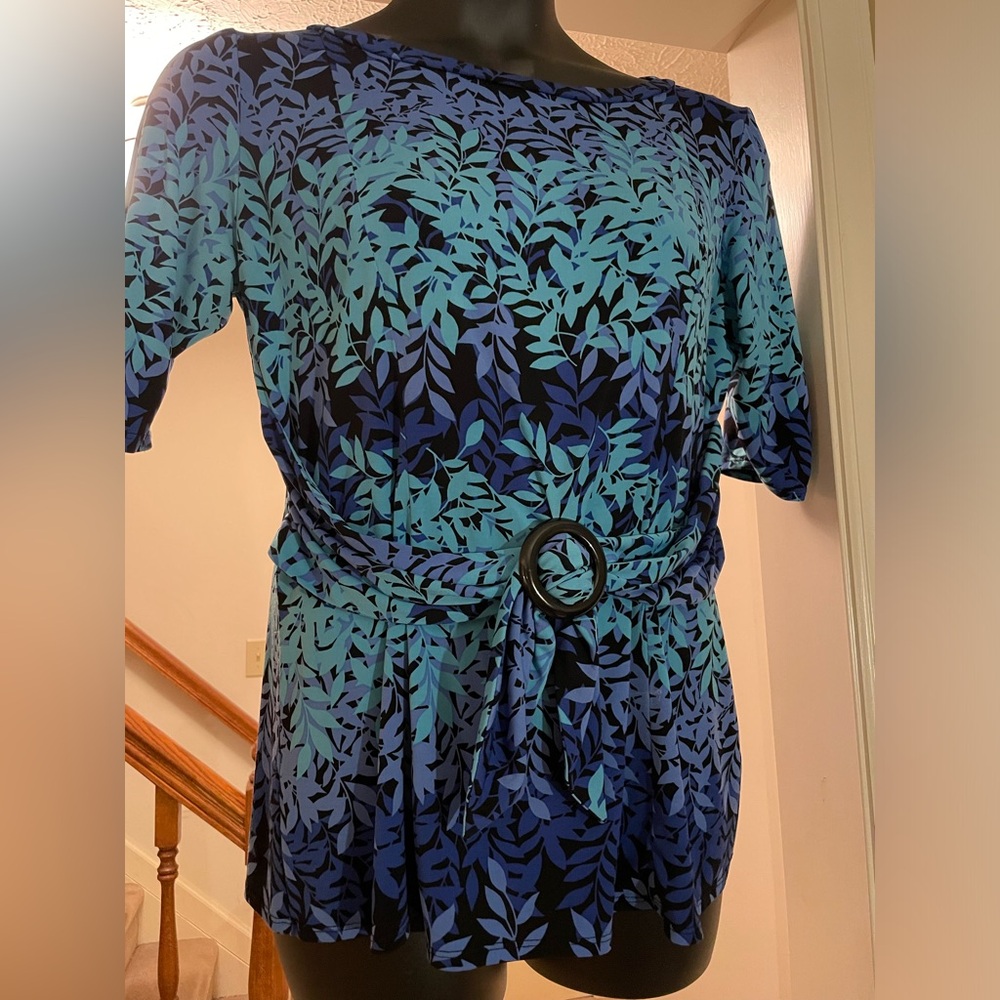 Blue/purple/black Foliage Print Top with Attached Belt - Size 16